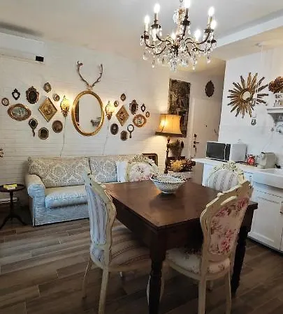 Apartment Vogue