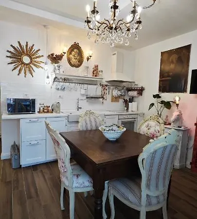 Apartment Vogue *